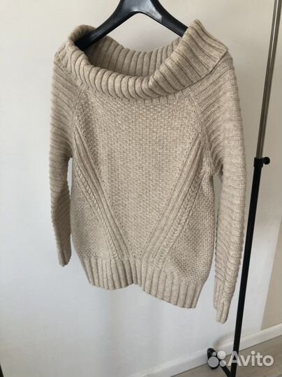 Свитер