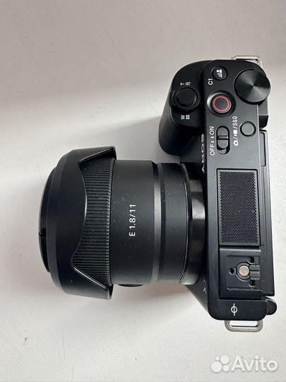 Sony ZV e10 11mm f 1.8