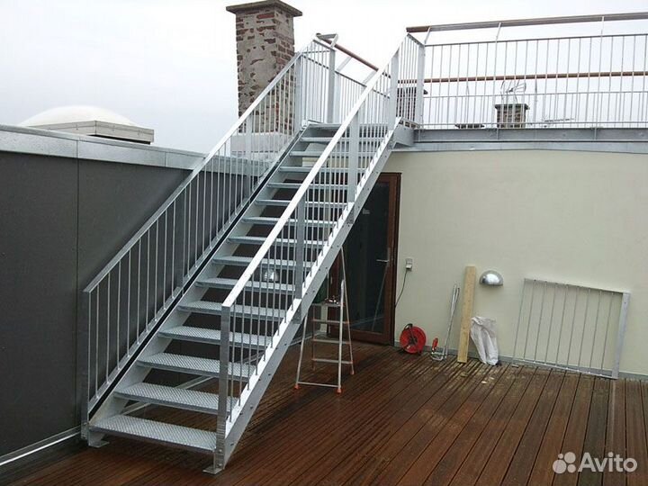 Лестница уличная на второй этаж