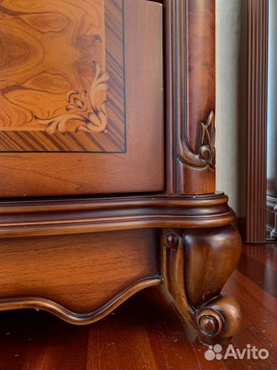 Тумба прикроватная