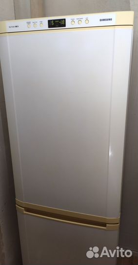 Холодильник Samsung rl33ebsw