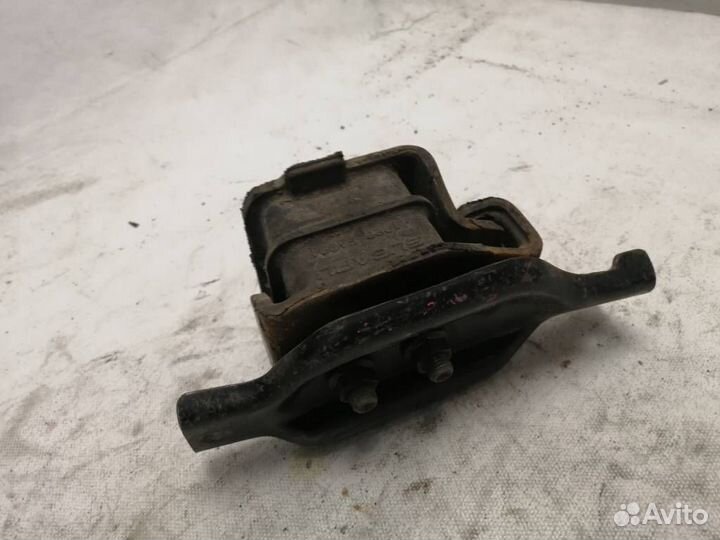 Опора двигателя 41022FA091