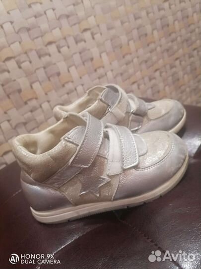 Ботинки для девочки