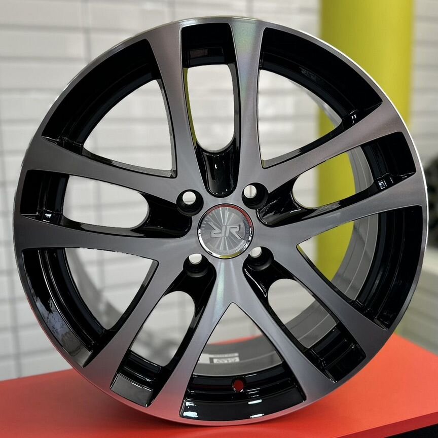 Литые диски Race Ready CSS266 6.5×R16 4×100