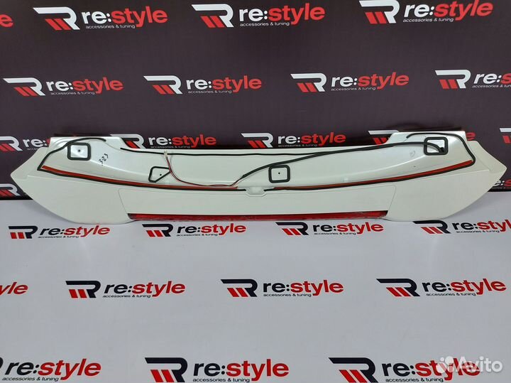 Спойлер Toyota Land Cruiser 200 R257