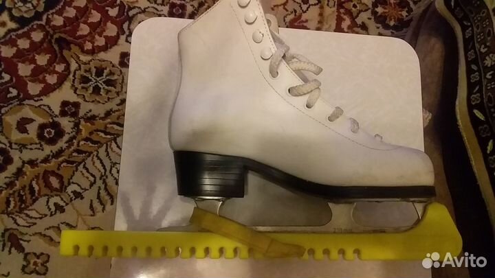 Детские фигурные коньки