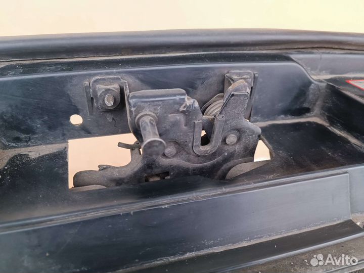 Замок капота Ауди А6 С5