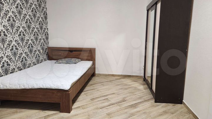 1-к. квартира, 49 м², 1/2 эт.