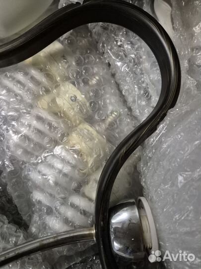 Продаю люстру
