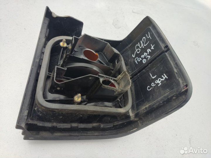 Фонарь левый Volkswagen Passat B3 седан 1.8I 1992