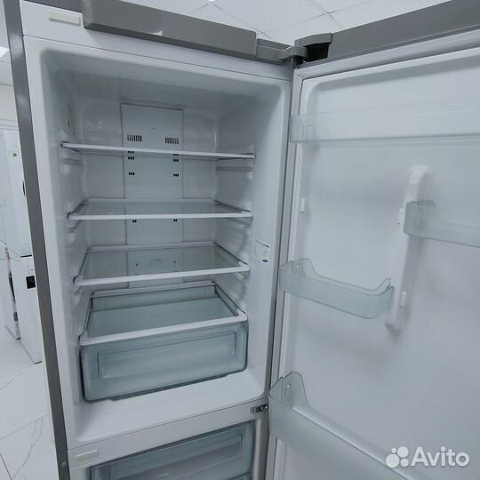 Холодильник Samsung No Frost