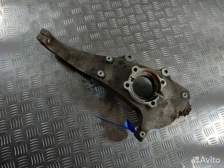 Кулак передний левый BMW 5 F07/F10/F11 рест. 2015