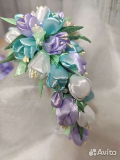 Ободок для волос с цветами