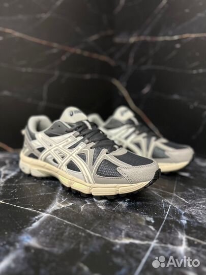 Кроссовки asics