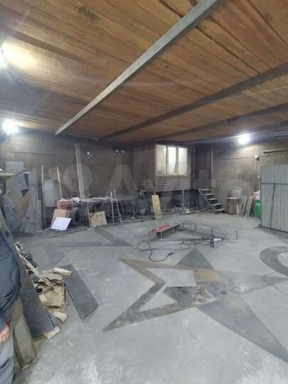 Гараж, > 30 м²