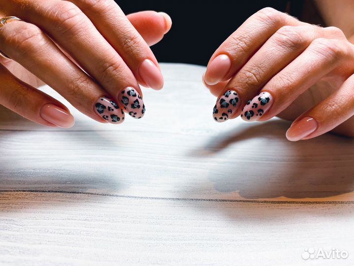 Маникюр, гельлак