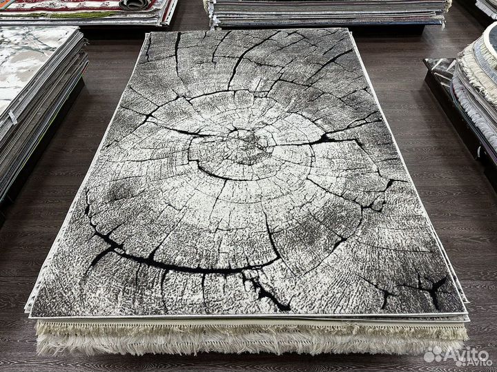 Ковер 2*2.9 новый, разрез дерева