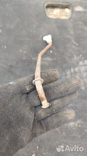 Упор капота Mitsubishi Colt Z34