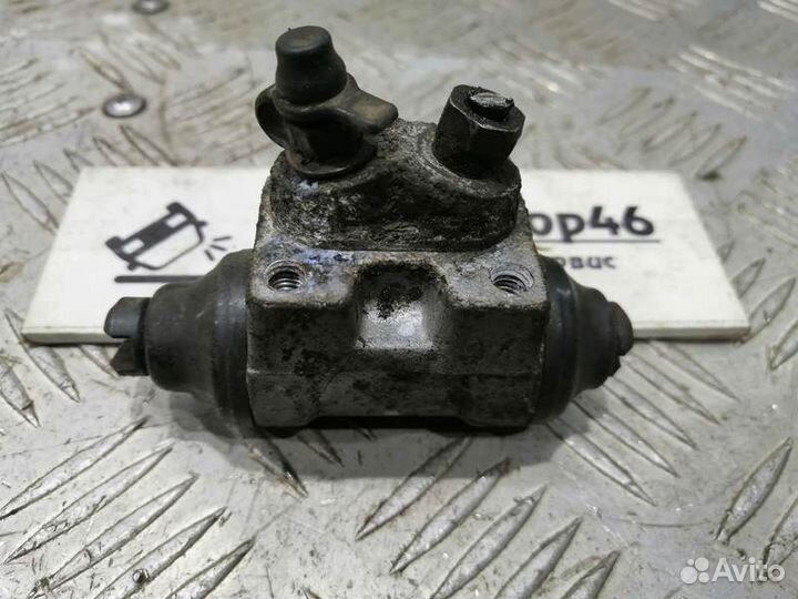 Тормозной цилиндр рабочий правый Kia Rio 4,Solaris