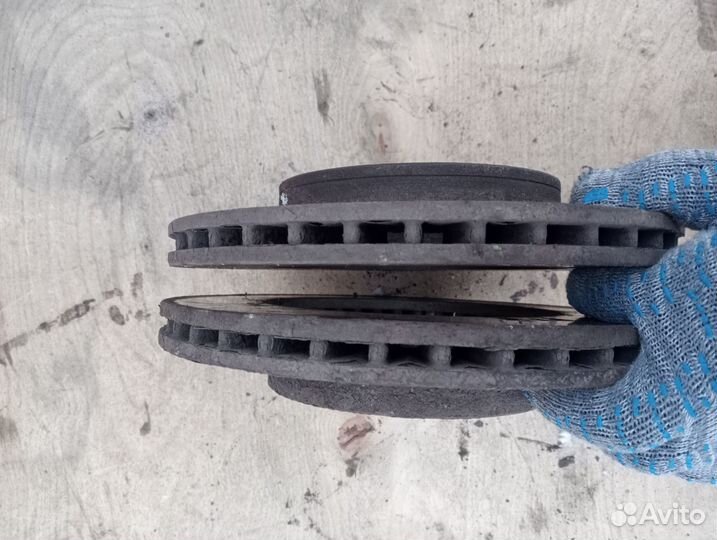 Диски тормозные (передние) Honda Civic 6