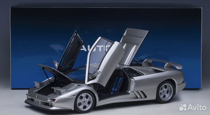 Autoart 1:18 Lamborghini Diablo SE30 Jota