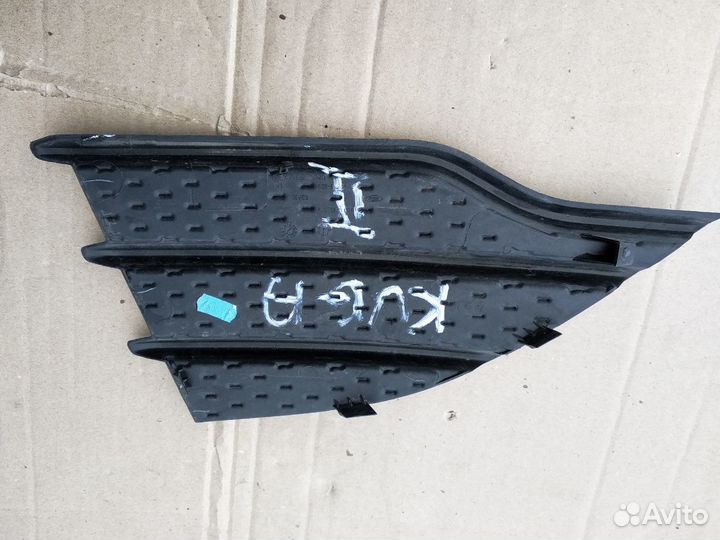 Ford Kuga Заглушка бампера левая