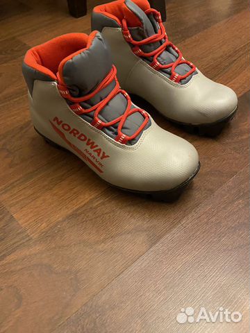 Детские лыжи с ботинками (36 размер)