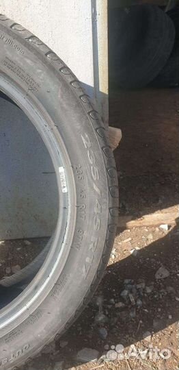 Pirelli Cinturato P7 235/45 R17