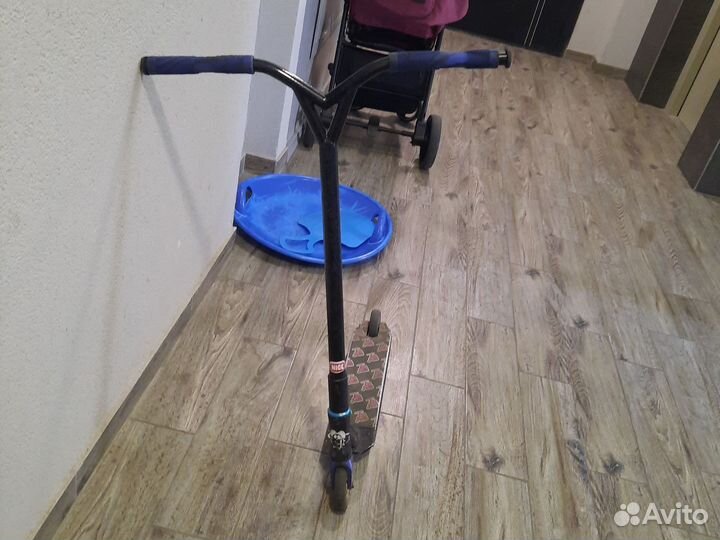 Трюковой самокат стрит