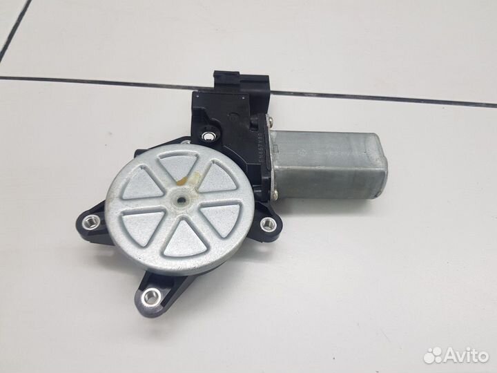 Моторчик стеклоподъемника передний правый