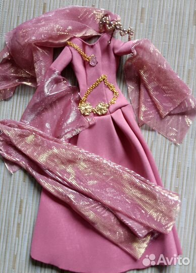 Шикарные аутфиты для кукол формата барби