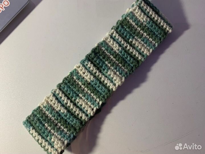 Повязка на голову вязаная
