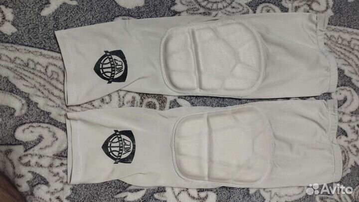 Наколенники