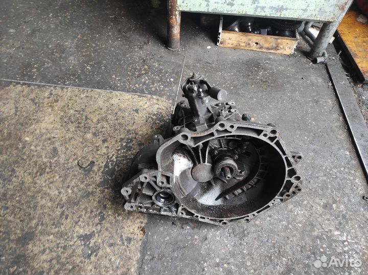 Коробка передач Опель Зафира А 2.2i