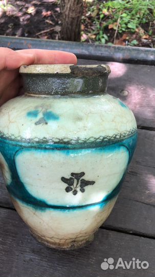 Антикварная ваза
