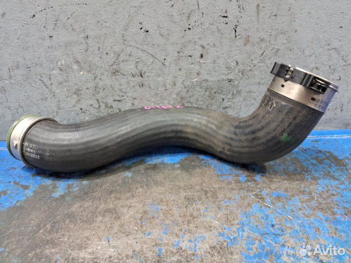 Патрубок интеркулера правый Mercedes E W212 OM642