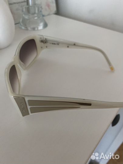 Солнцезащитные очки