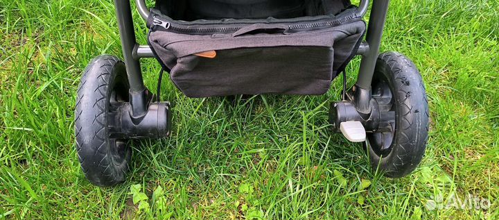 Коляска прогулочная Joie Mytrax Flex Signature