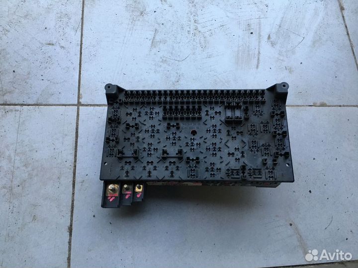 Блок предохранителей передний mercedes W163 ML