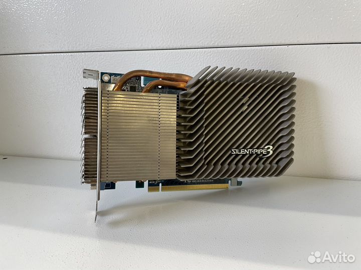 Видеокарта Gigabyte GeForce 8600 GTS 256mb