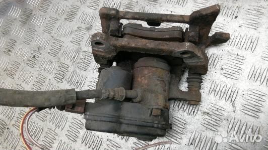 Суппорт тормозной задний правый audi A6 C7 (LDN30O