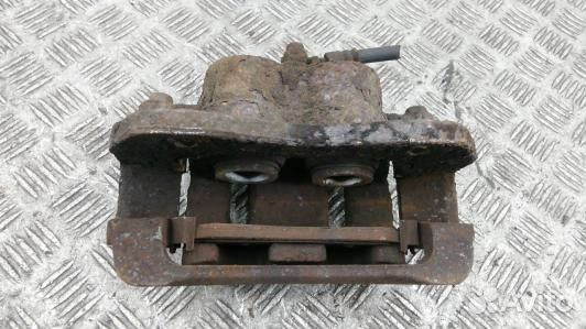 Суппорт тормозной передний правый KIA sorento 1 (9