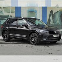 Volkswagen Tiguan 2.0 AMT, 2018, 139 589 км, с пробегом, цена 3 299 000 руб.