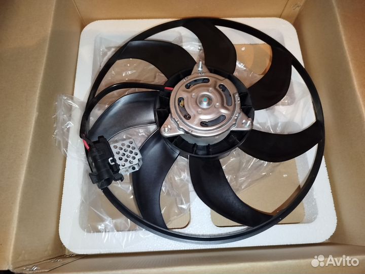 Вентилятор охлаждения радиатора opel astra H, cors