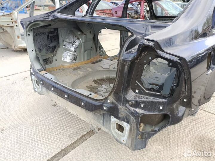 Задняя панель кузова Volvo S40 седан 2.4 B5244S