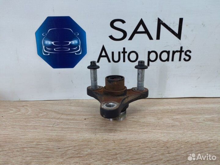 Фланец редуктора задний Bmw 3 F30 N20B20 2012