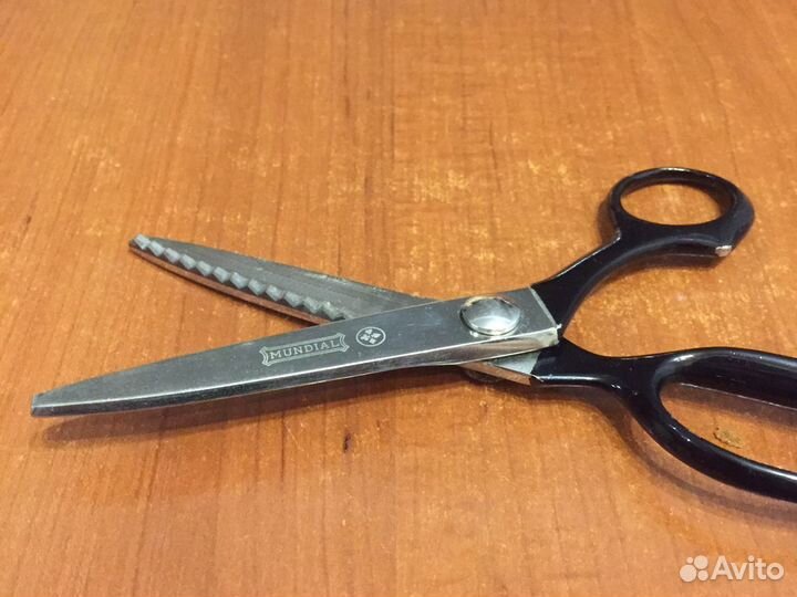 Портновские ножницы для обработки края фирма Mundi