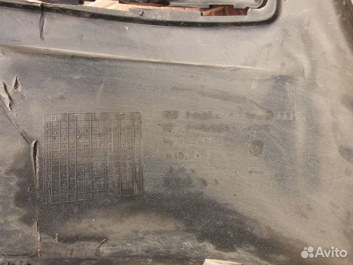 Бампер передний Пежо 407