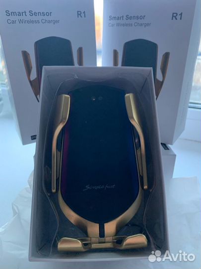 Держатель для телефона с беспроводной зарядкой