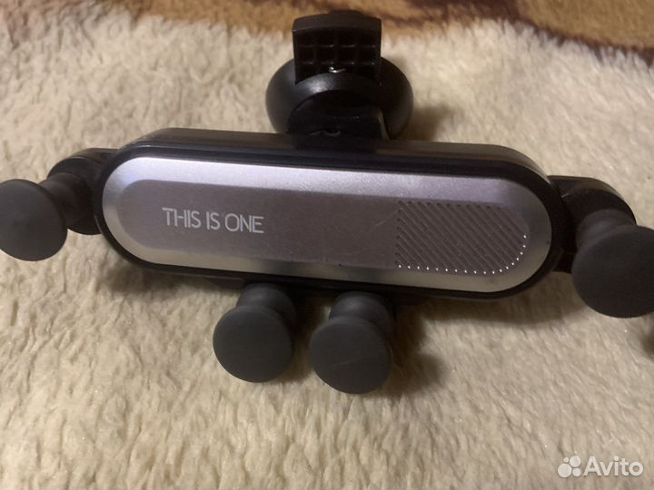 Держатель для телефона в машину